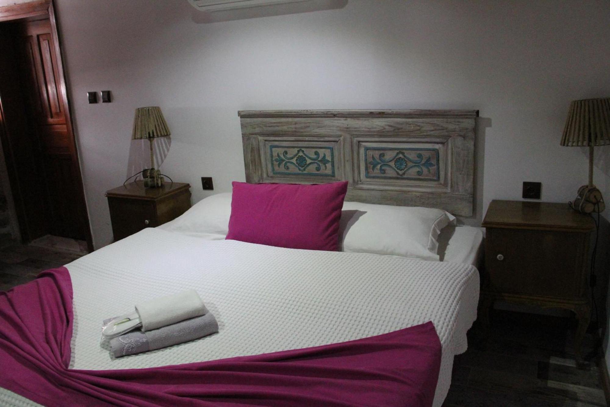 เบอร์กามา ทัชโกนัก Hotel แบร์กามา ภายนอก รูปภาพ